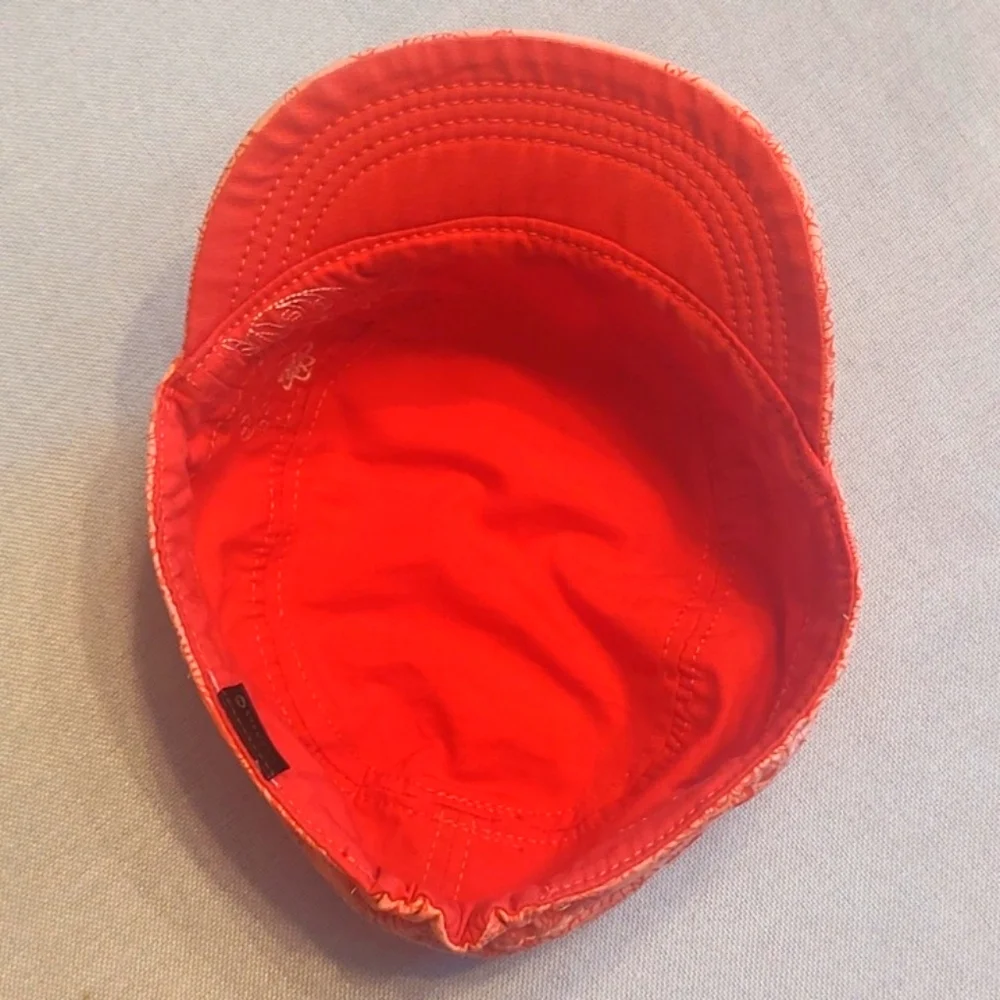 Cute, Reversible Ladies Cap - Picture 3 of 8